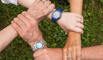 Zusammenhalt - Pixabay - Anemone123 (User ID: 2637160) Zusammenhalt